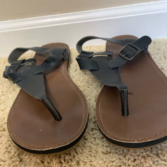 Women’s size 9 sandals - Picture 3 of 3